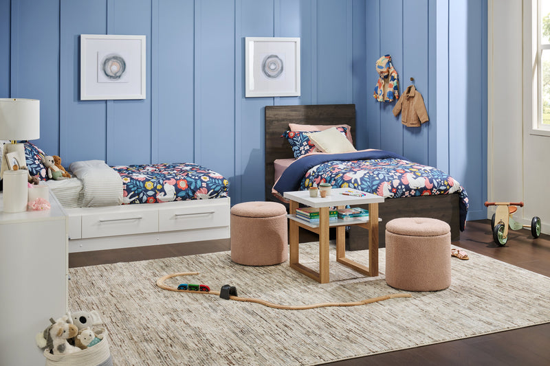 Izaac 22\" Modern End Table with Shelf - White and Brown