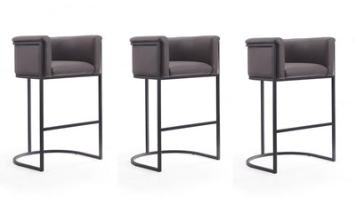 Cosmopolitan Mid-Century Modern Metal Upholstered Barstool in Graphite - Set of 3 Bar Stool | Tabouret de bar rembourre en metal style cosmopolite mi-siecle moderne en graphite - Lot de 3