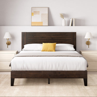 Tonja Wood Platform Bed with Headboard in Dark Brown - King Size | Tonja lit plateforme en bois avec tête de lit brun foncé - Très grand