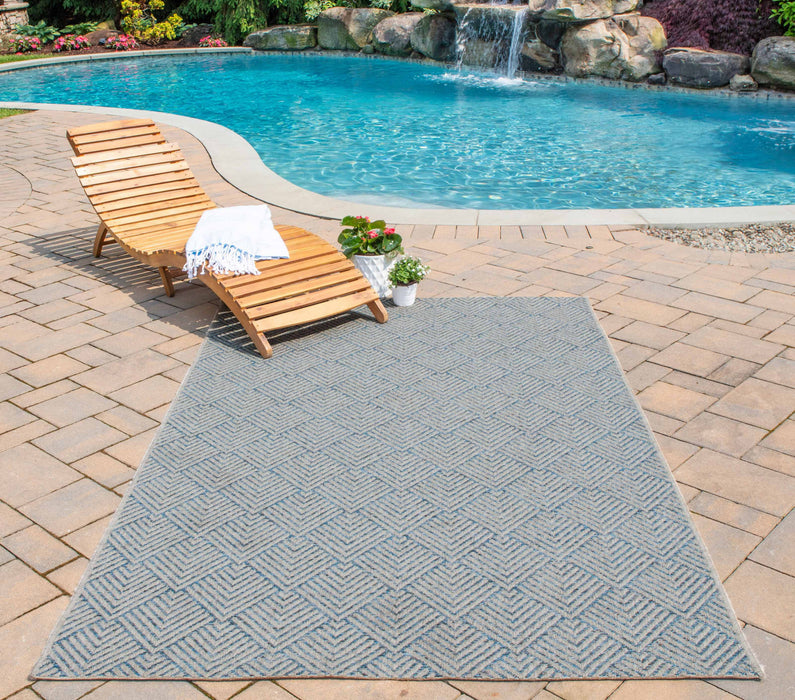 Laura Contemporary 7'10\" x 10'10\" Area Rug in Blue Indoor Area Rug