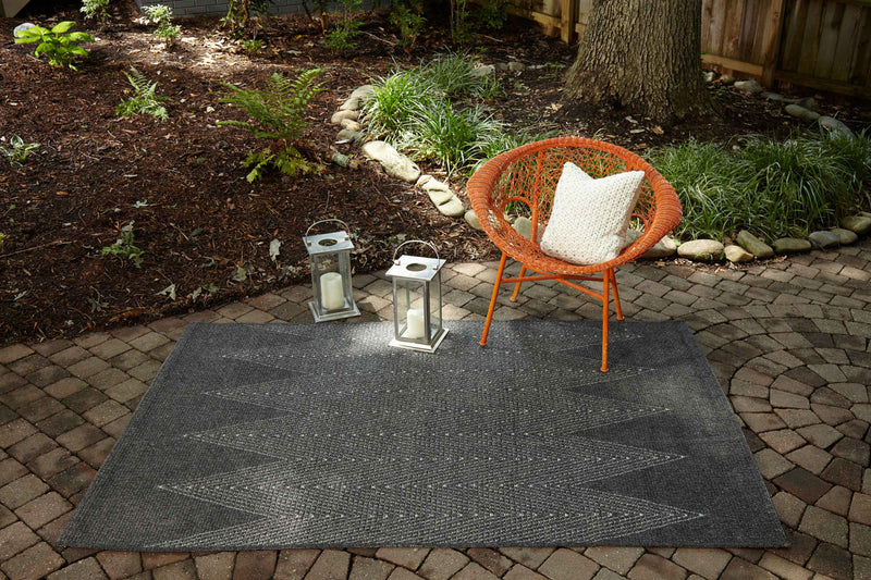 Raven Contemporary 5'0\" x 7'6\" Area Rug in Grey Indoor Area Rug