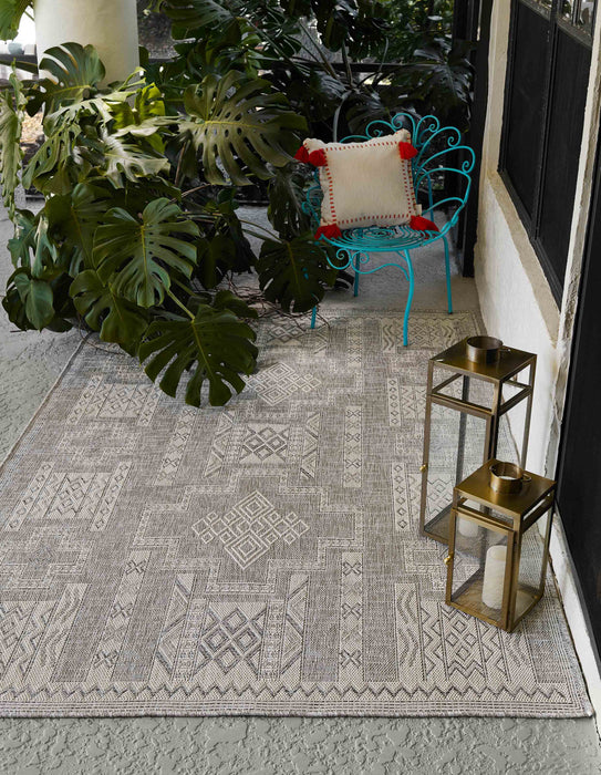 Nyra Transitional 8'0\" x 10'0\" Area Rug in Grey Indoor Area Rug