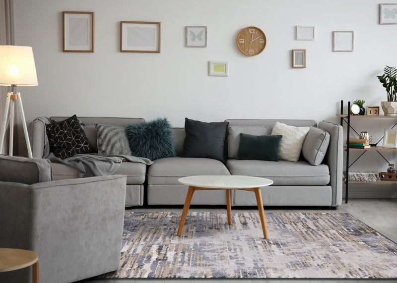 Isabelle Distressed Area Rug - 6'7\" x 9'6\"