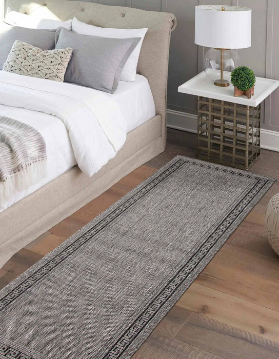 Versach Grey Area Rug - 2'8\" x 8'2\"