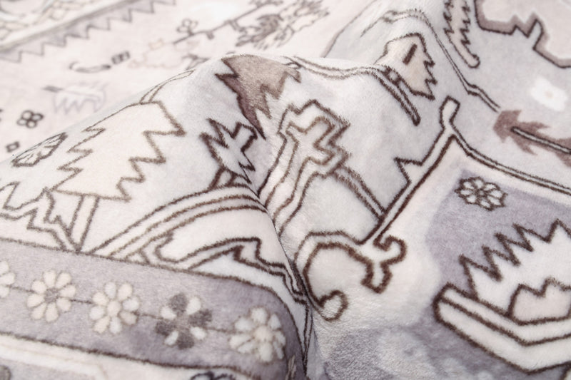 Oriana Traditional Beige Washable Rug 5'0\" x 7'6\" Indoor Area Rug