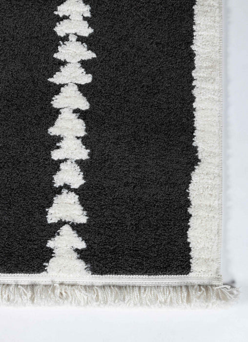 Zelda Contemporary 2'3\" x 7'6\" Runner Rug in Black Indoor Area Rug