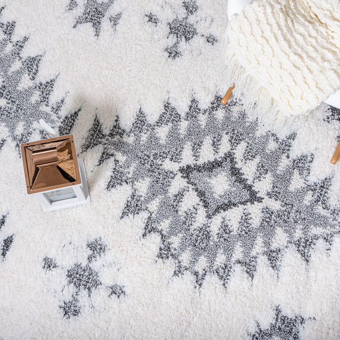 Lola Diamond Grey Shag Area Rug - 2'7\" x 8'