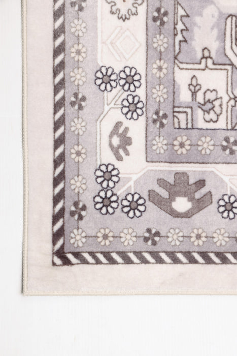 Oriana Traditional Beige Washable Rug 5'0\" x 7'6\" Indoor Area Rug