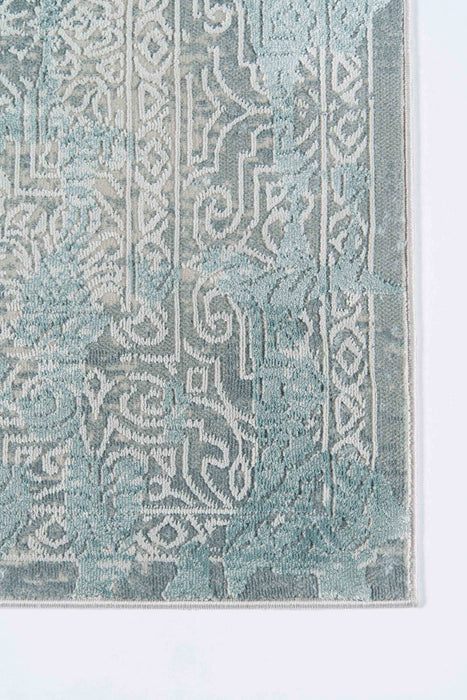 Elysia Traditional 7'9\" x Area Rug in Blue Indoor Area Rug
