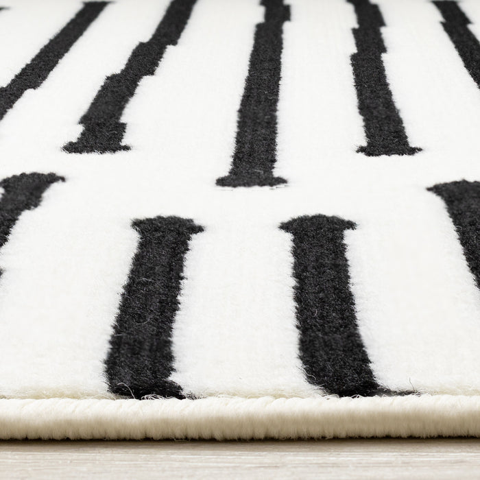 Forte Black White Stripes Area Rug - 5'3\" x 7'5\"