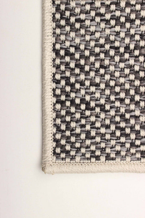 Atlas Ivory Area Rug - 2'8\" x 8'2\"