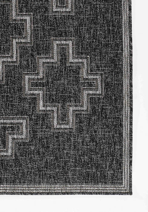 Esina Transitional 5'3\" x 7'0\" Area Rug in Black Indoor Area Rug