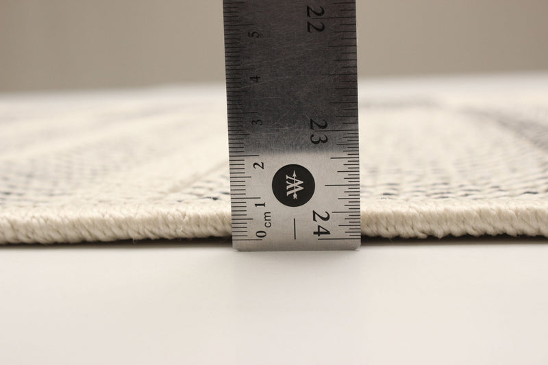 Atlas Ivory Area Rug - 2'8\" x 8'2\"