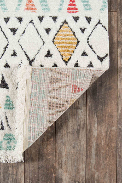 Kaia Contemporary 5'3\" x Area Rug in Multi Indoor Area Rug