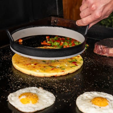 Blackstone Omlet and Egg Rings Kit - 7 Piece - 5515 Griddle