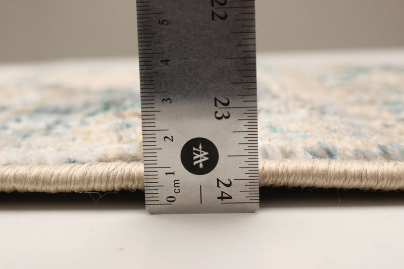 Zoe Ivory Area Rug - 2'8\" x 8'2\"