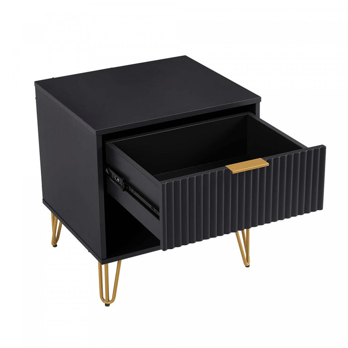 Dumbo Modern 20\" Fluted Nightstand in Black (1-Drawer)