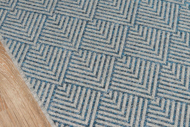 Laura Contemporary 7'10\" x 10'10\" Area Rug in Blue Indoor Area Rug