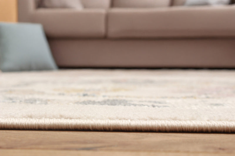 Rococo Ivory Area Rug - 5'0\" X 8'0\"  