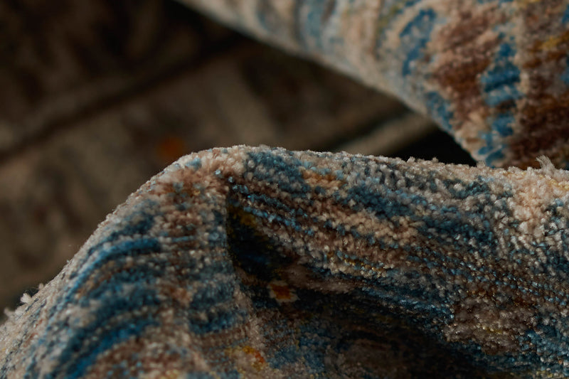 Gianna Traditional 2'6\" x 8'0\" Runner Rug in Blue Indoor Area Rug