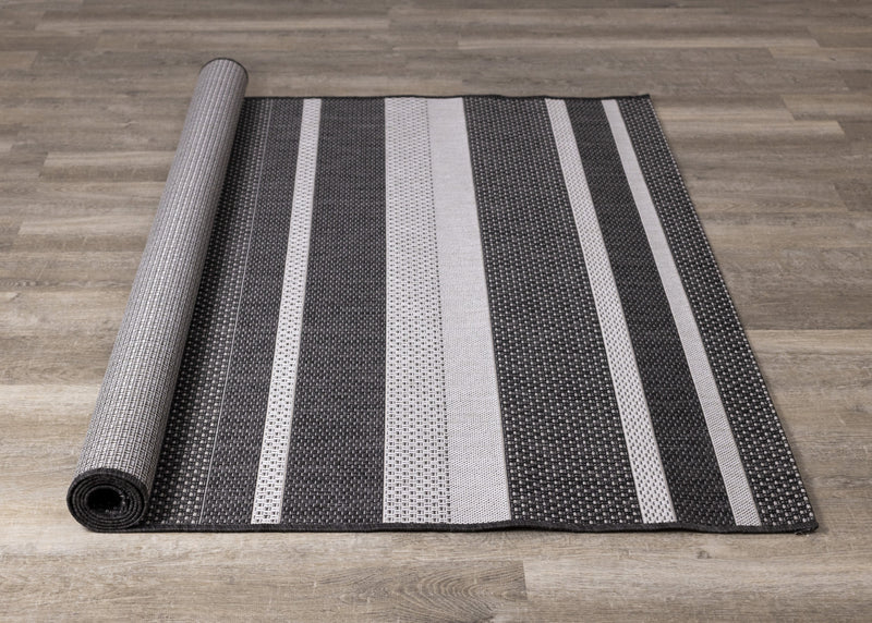 Jackson Striped Indoor/Outdoor Area Rug - 5'3\" x 7'7\"