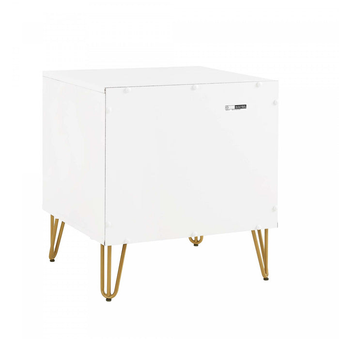 Dumbo Modern 20\" Fluted Nightstand in White (2-Drawer)