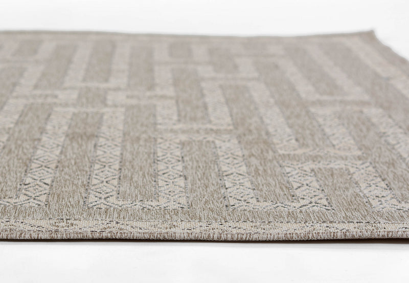 Maze Transitional 8'0\" x 10'0\" Area Rug in Grey Indoor Area Rug
