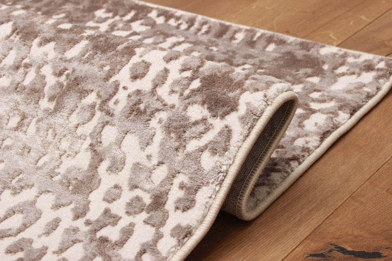 Sarah Ivory Area Rug  - 5'0\" X 8'0\"  