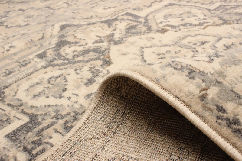 Priya Grey Area Rug - 5'0\" x 8'0\"