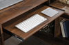 Clifford Place 59.06“ L -Shaped Desk with 5 Drawers – Grand Walnut | Bureau en forme de L Clifford Place de 59,06 po à 5 tiroirs - noyer majestueux