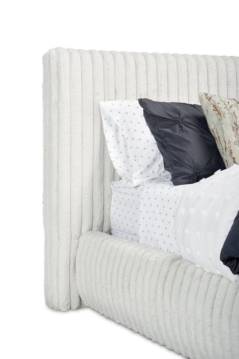 Aria Upholstered Platform Bed in Grey Fabric, Tufted - Queen Size