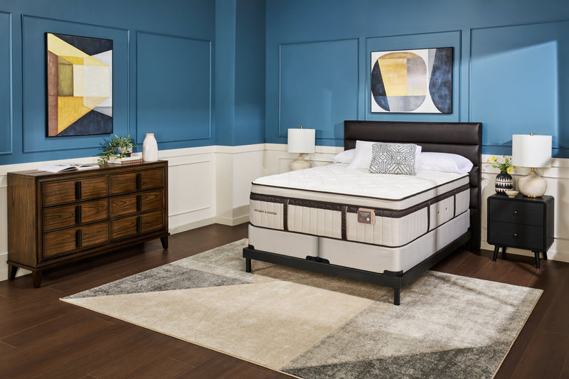 Stearns & Foster® Middlesbrough Luxury Eurotop King Mattress Set