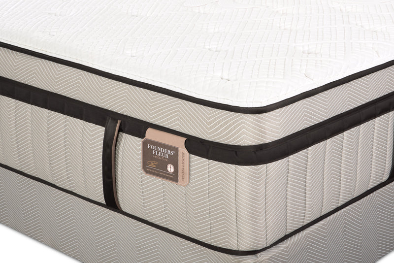 Stearns & Foster® Middlesbrough Luxury Eurotop King Mattress Set