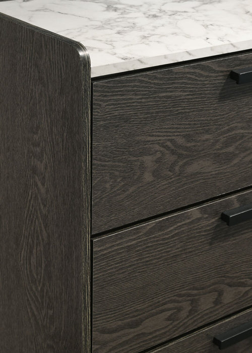 Sable Bedroom Chest of Drawers, 4-Drawer, 31\"W x 47\"H - Light Brown