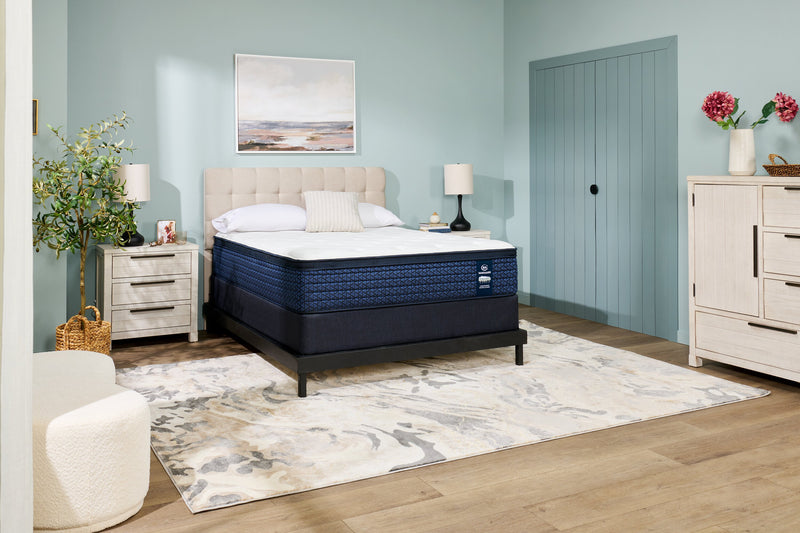 Serta Vanguard Stonebridge Eurotop Medium Queen Mattress Set