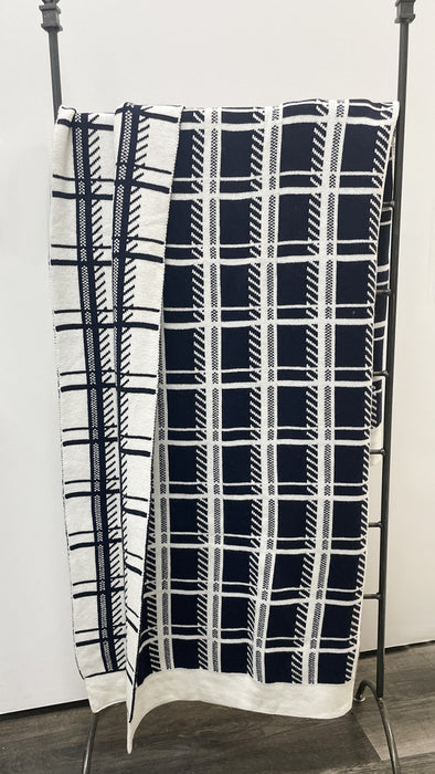 Cambridge Navy and White Throw Blanket - 50x60