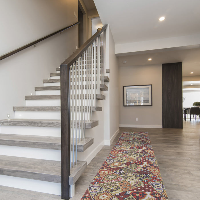 Bellezza Red / Green 2'2\" x 40'0\" Area Rug