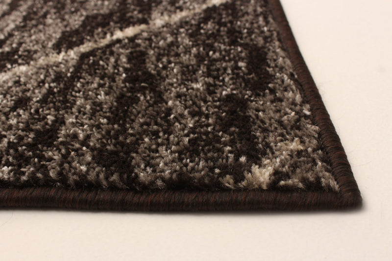 Grande Brown/Ivory 6'7\" X 9'6\" Area Rug
