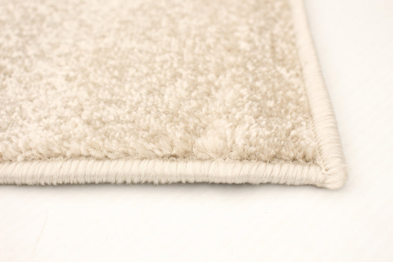 Carson Cream-Green Area Rug - 3'11\" x 5'7\"