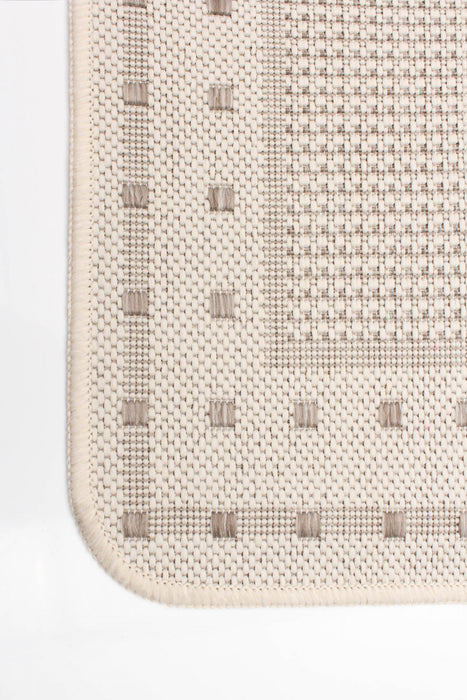 Clementine Ivory Area Rug - 2'2\" X 3'11\" 