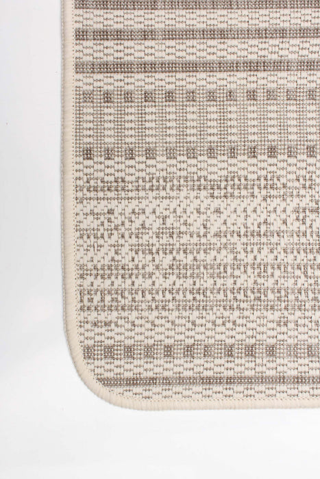 Wileen Ivory Area Rug - 2'2\" X 3'11\" 