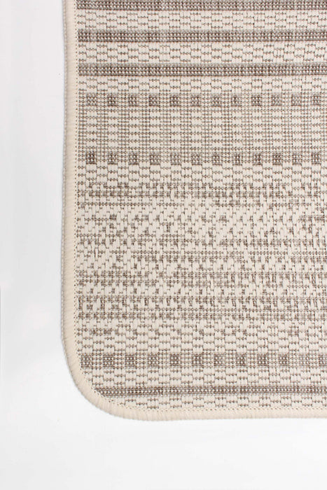 Wileen Ivory Area Rug - 2'2\" X 6'7\" 