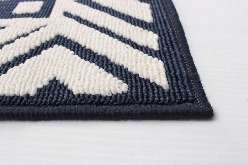 Gaia Blue 5'3\" x 7'7\" Area Rug