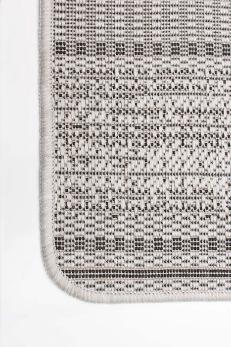 Wileen Grey Area Rug - 2'2\" X 3'11\" 