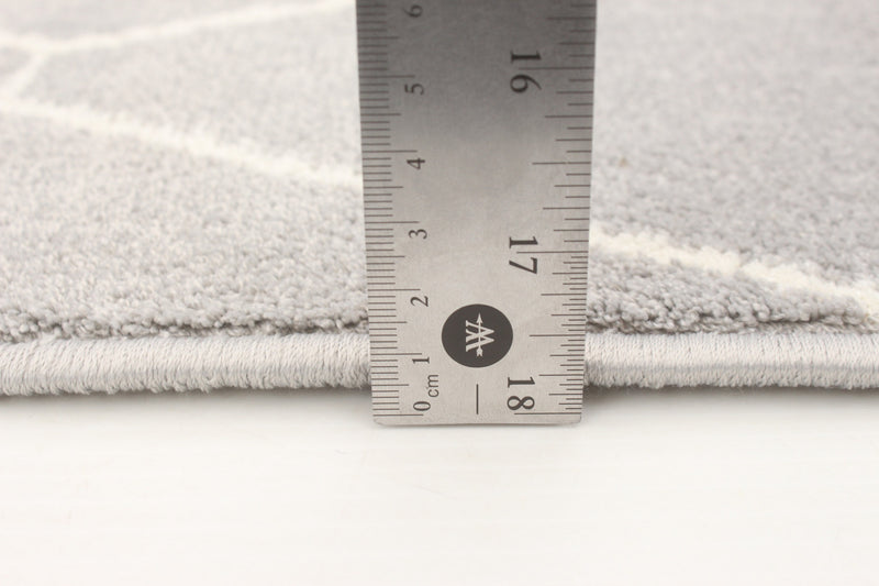 August Grey-White 6'7\" x 9'6\" Area Rug