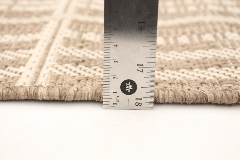 Sadie Burburry Taupe-Champagne Area Rug - 7'10\" x 10'2\"