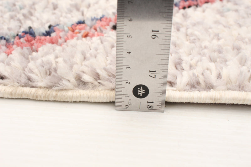 Makondo Abstract Ivory Area Rug - 3'11\" x 5'11\"