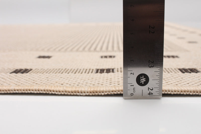 Clementine Cream Area Rug - 3'3\" X 4'7\" 