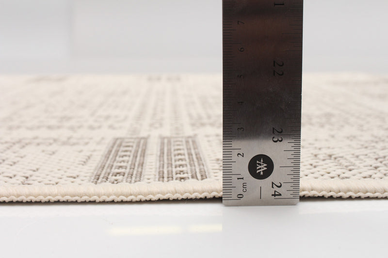 Joni Ivory Area Rug - 2'2\" X 3'11\" 