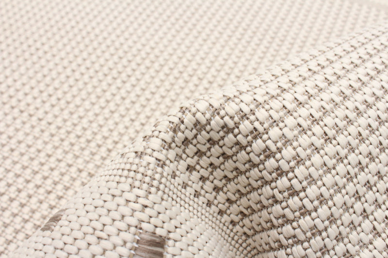 Clementine Ivory Area Rug - 2'2\" X 3'11\" 